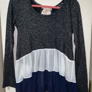 Women’s boutique shirt, Size Medium
